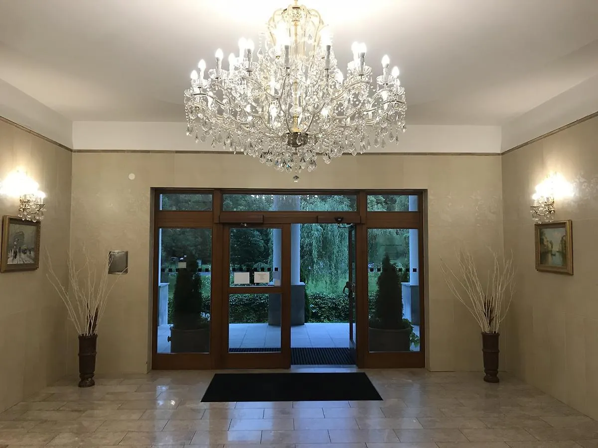 Slunecni Lazne Apartments Karlsbad Aparthotel