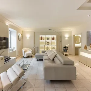 Apartment President Boutique #8 By Goodnite Cz