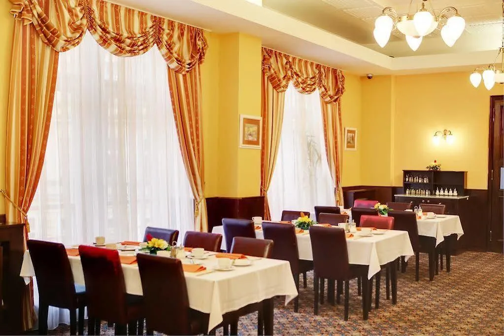 Hotel Villa Lauretta Karlovy Vary 4*,  Czech Republic
