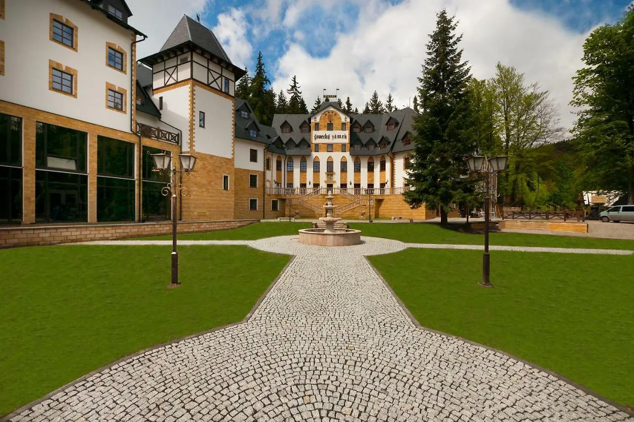 **** Hotel Zamek Luzec Spa & Wellness Resort Karlovy Vary Czech Republic