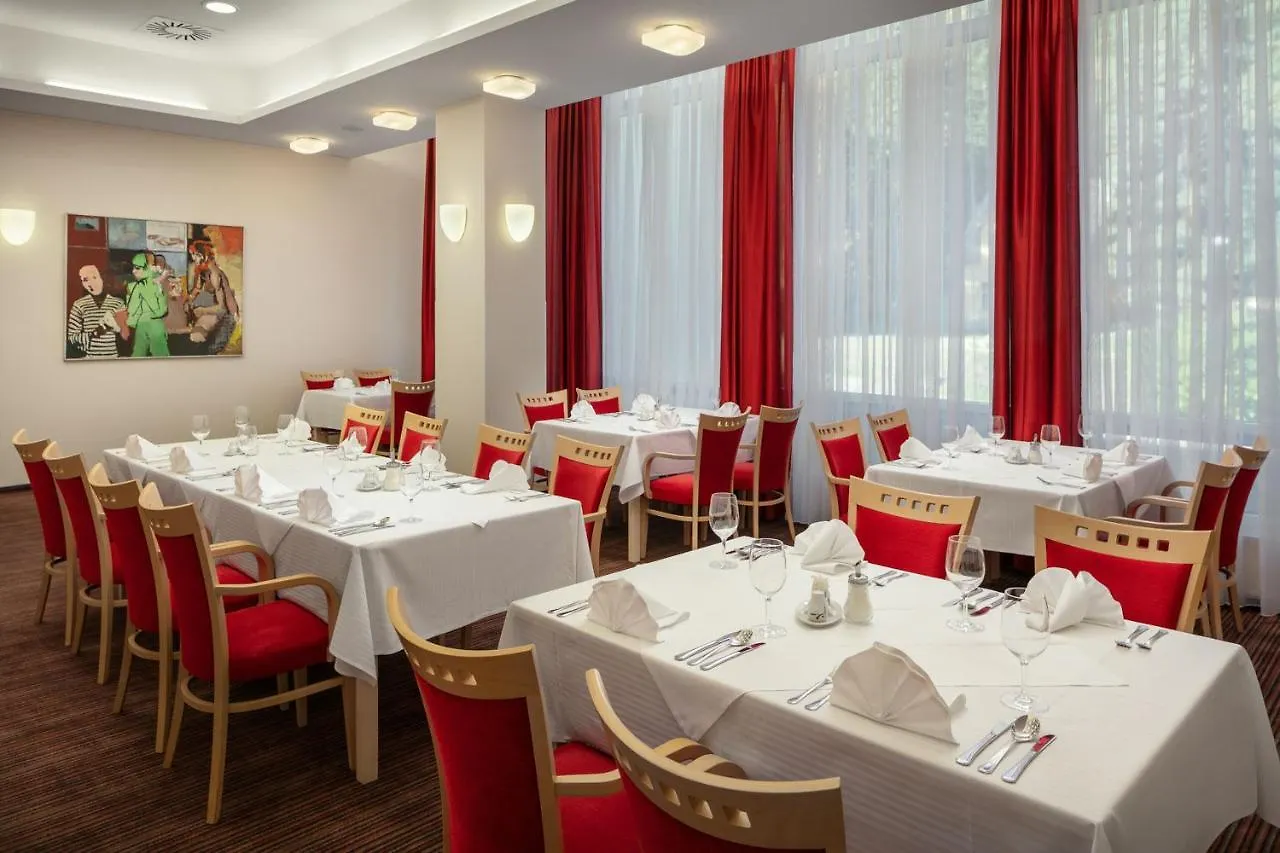 **** Hotel Spa Resort Sanssouci KLV República Checa
