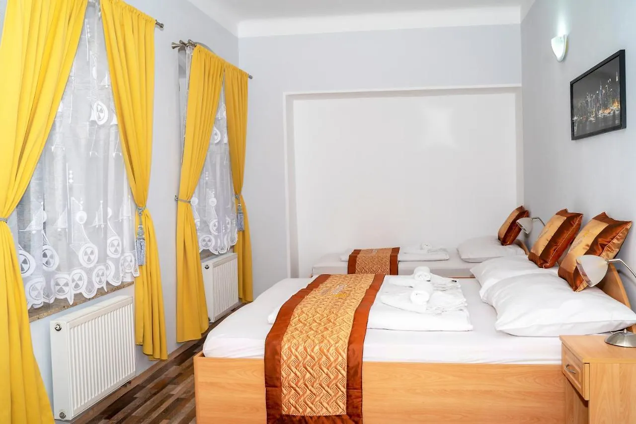 Affittacamere Sunshine Pension Karlovy Vary