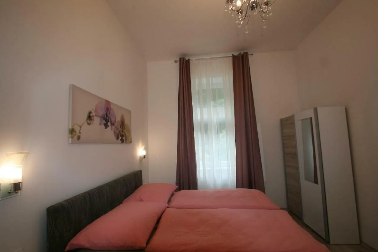 Ferienwohnung Svahova 14 Karlsbad
