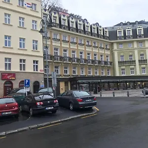 Apartment Apartman U Kolonady, Karlsbad