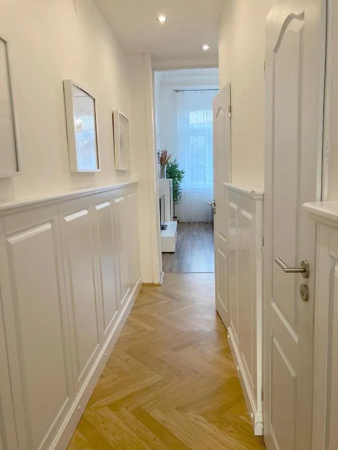 Three Rings Apartments Karlsbad