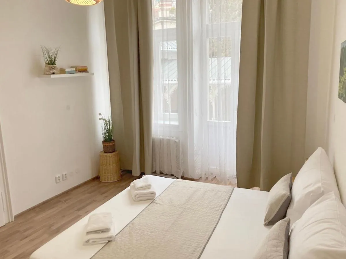 Three Rings Apartments Karlsbad