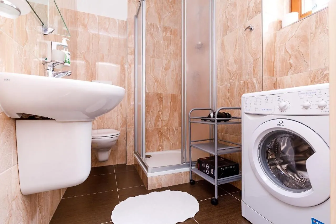**** Aparthotel Apartmany U Divadla Karlsbad Tschechische Republik