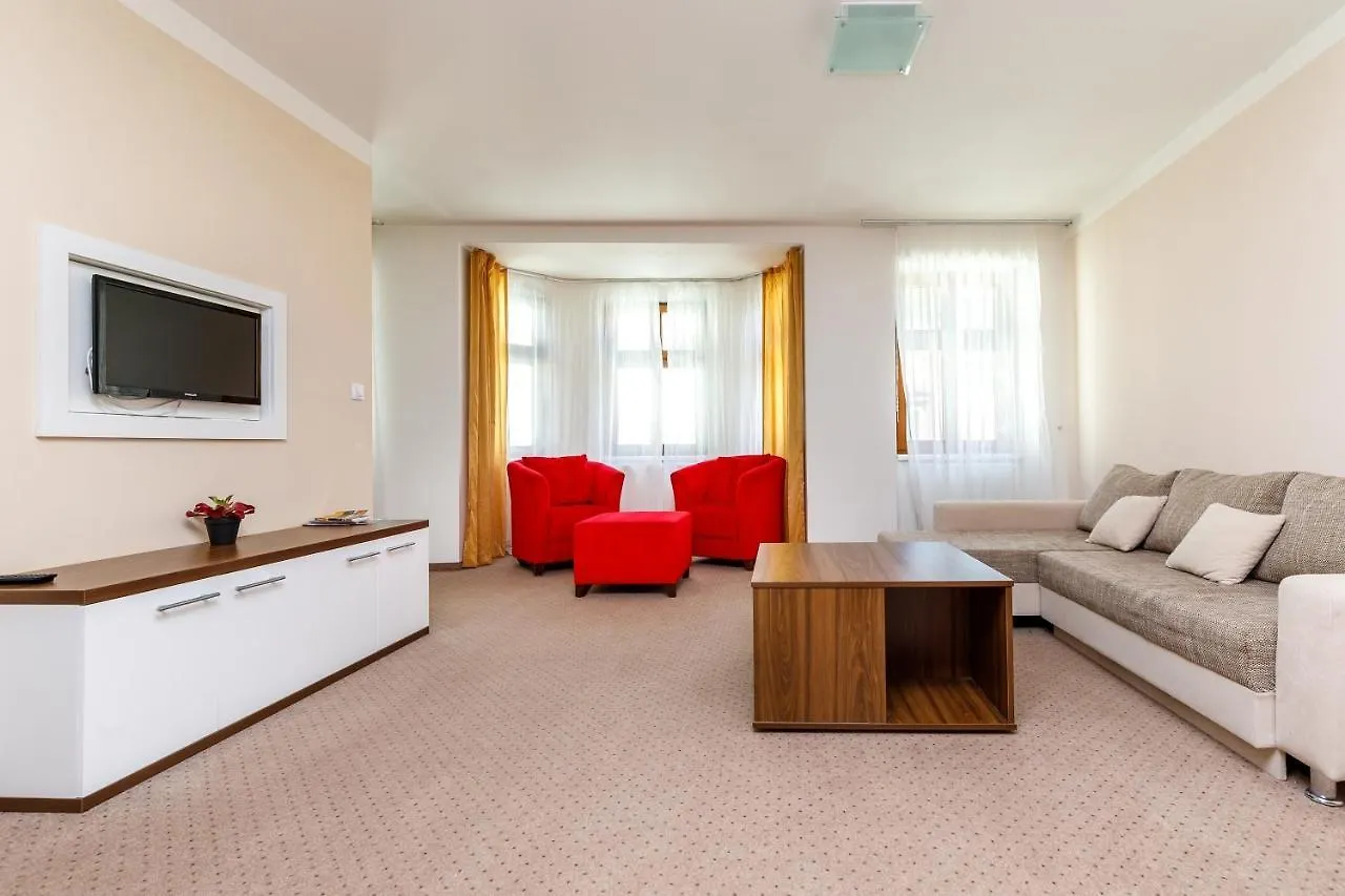 Apartmany U Divadla Карловы Вары Апарт-отель