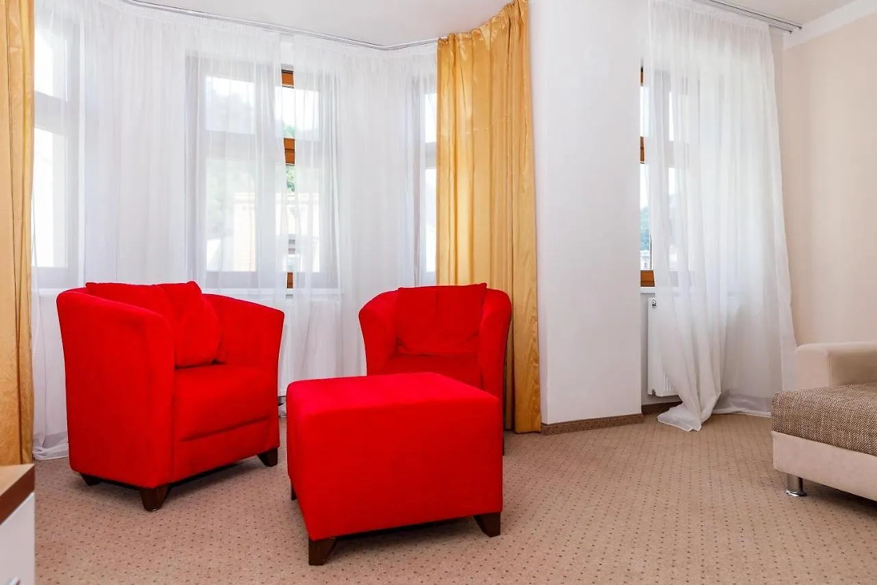 **** Апарт-отель Apartmany U Divadla Карловы Вары Чехия