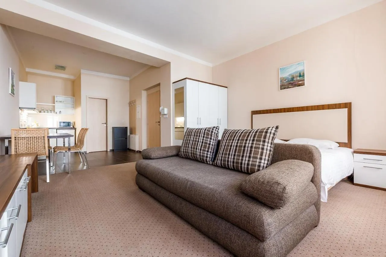Апарт-отель Apartmany U Divadla Карловы Вары
