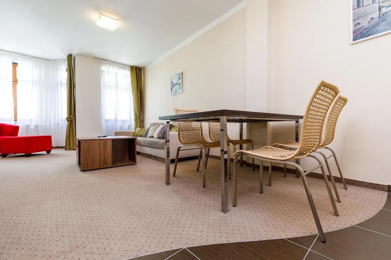 Apartmany U Divadla Карловы Вары Апарт-отель