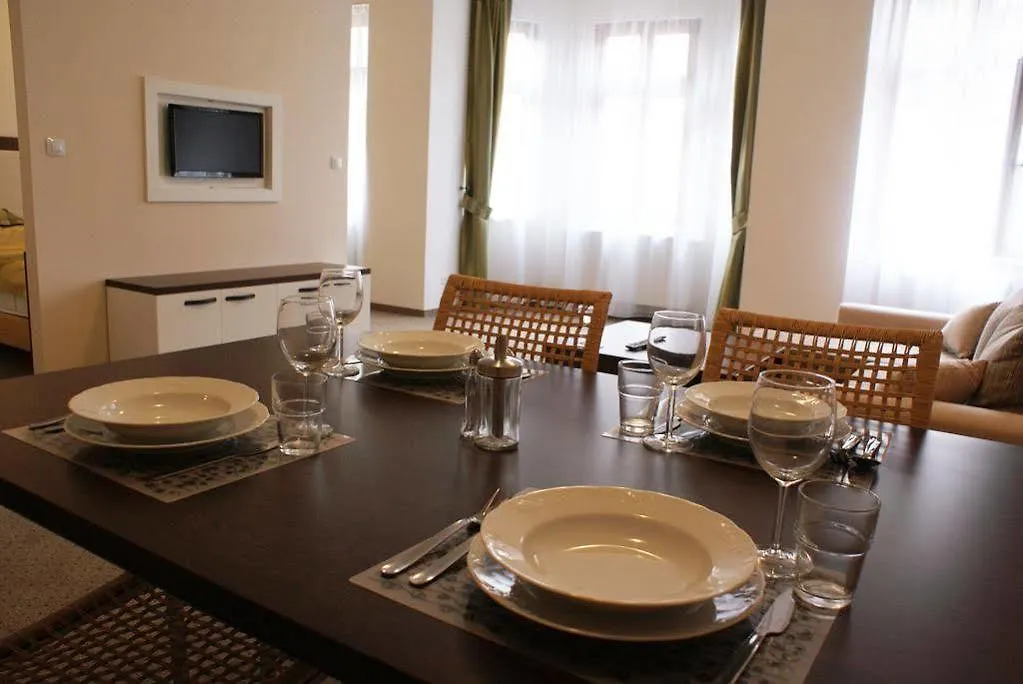 Apartmany U Divadla Карловы Вары Апарт-отель