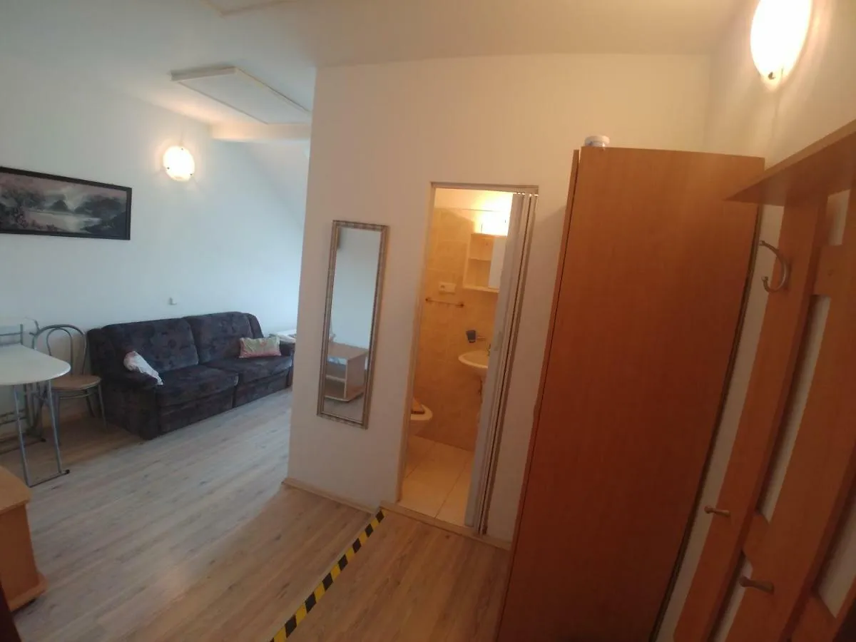 Kv Apartmans Varsavska Karlovy Vary