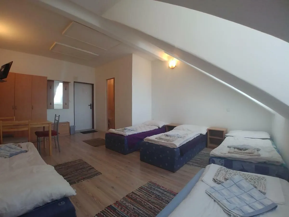 Aparthotel Kv Apartmans Varsavska Karlovy Vary