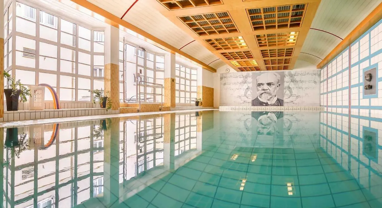 Отель Dvorak Spa & Wellness Карловы Вары