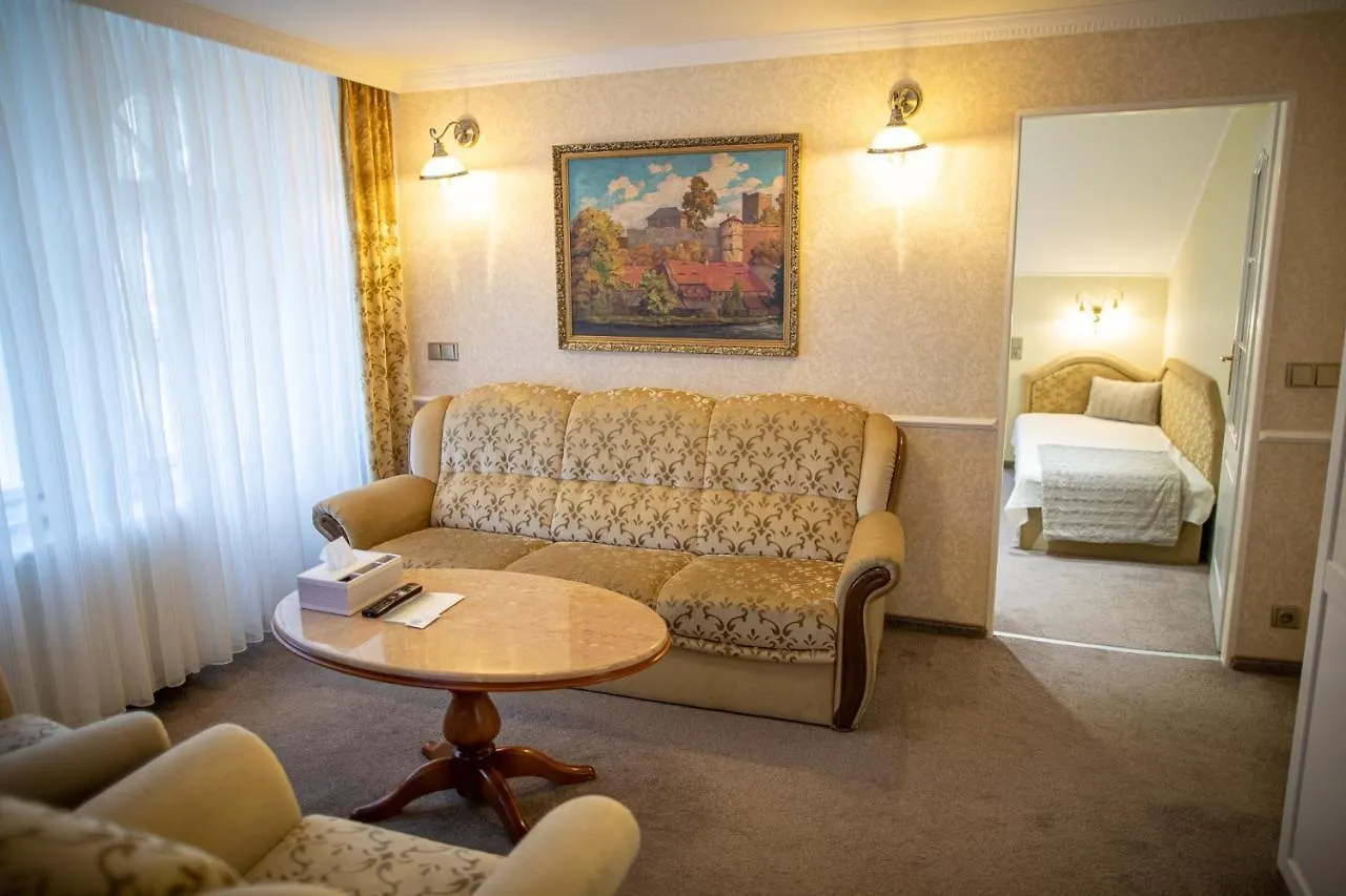 Villa Basileia Riverside Karlsbad Hotel