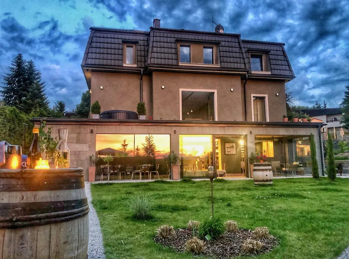 Villa Bricola - Boutique Apartments Karlovy Vary Aparthotel