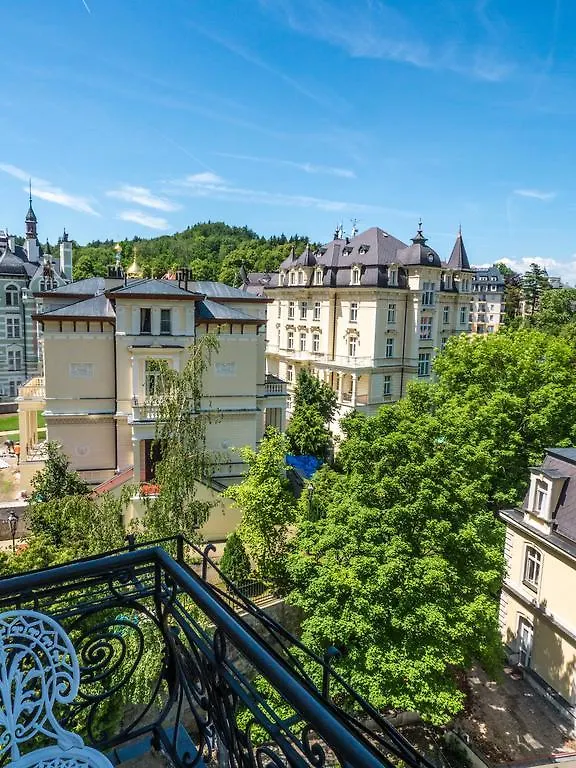 Отель Villa Charlotte Карловы Вары
