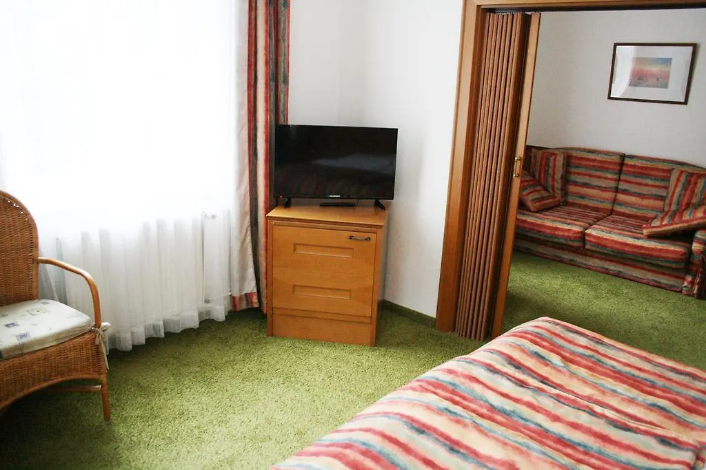 **** Hotel Villa Charlotte Karlowe Wary Czechy