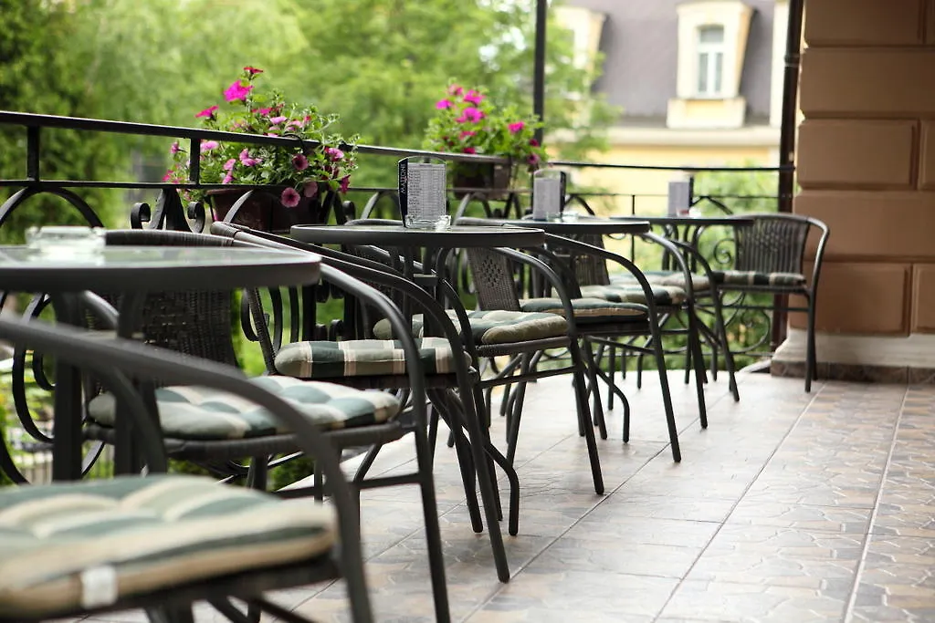 **** Hotel Villa Charlotte Karlowe Wary Czechy