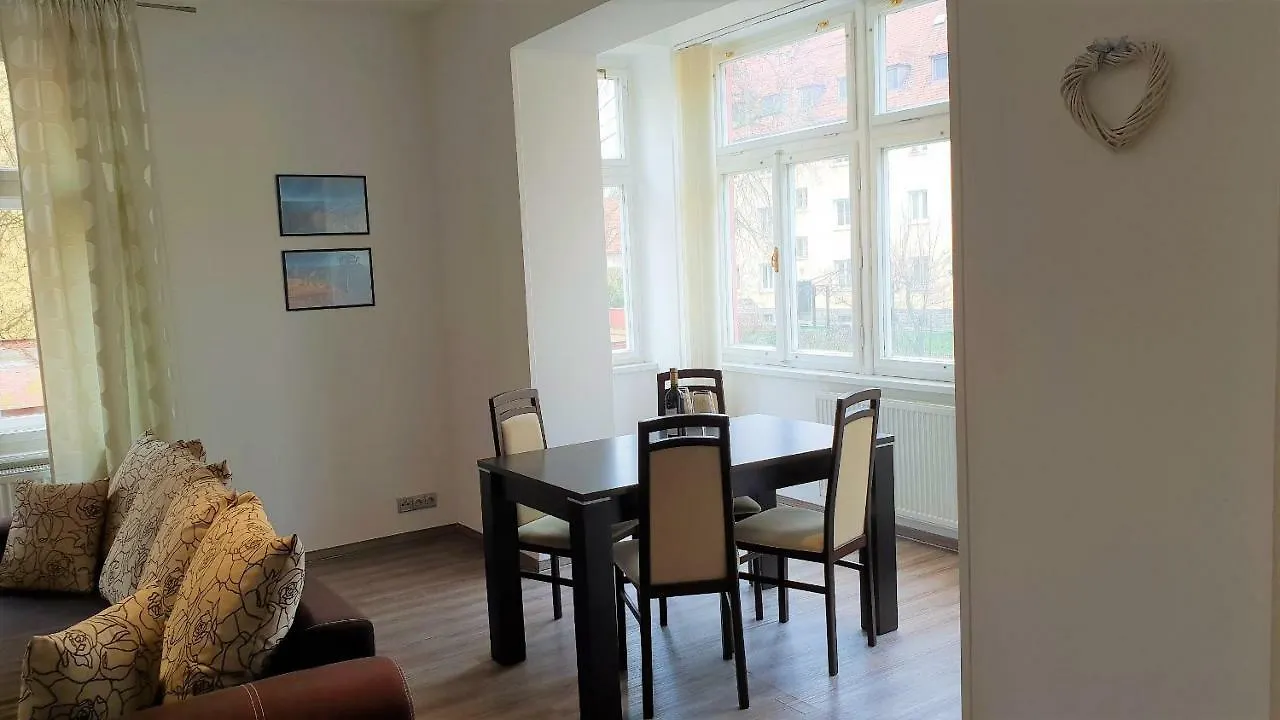 Villa Serena Karlsbad 0*,