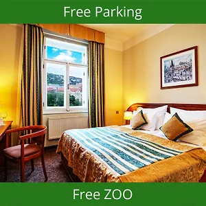 **** Hotel U Divadla - Czech Leading République tchèque