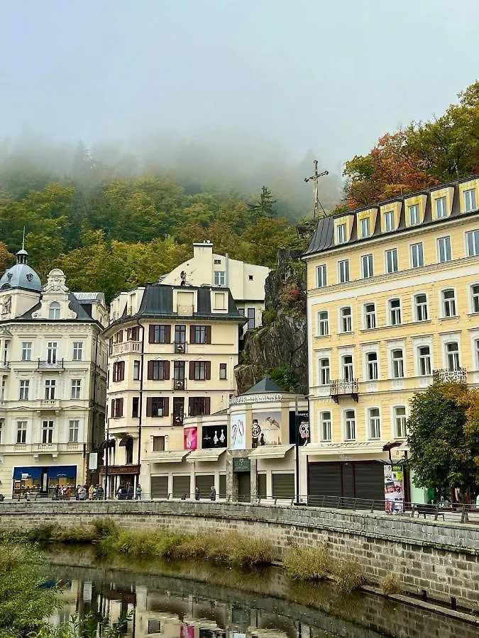 Отель Zlaty Sloup Карловы Вары