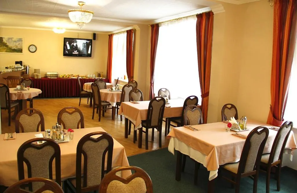 Hotel Zlaty Sloup Karlsbad 3*,